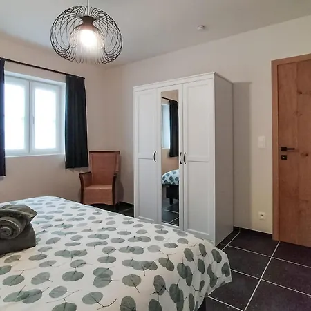 Holiday home Lovely In With Wifi Knesselare