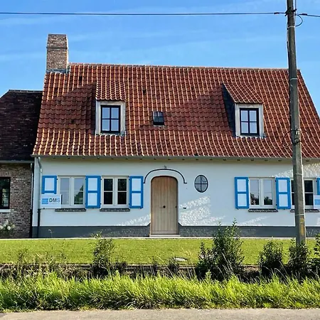 Holiday home Lovely In With Wifi